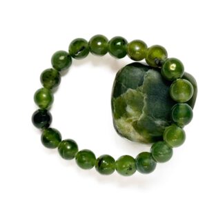 Armband mit Kraftstein-Perlen aus Nephrit