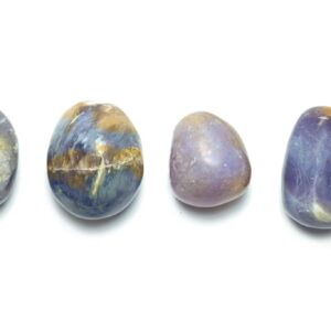 Kraftstein Lavendel-Chalcedon - Trommelstein Glücksstein Handstein Handschmeichler